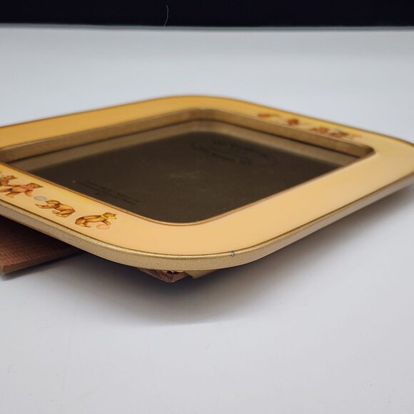 Bucklers Inc. Fifth Avenue Bear Themed Picture Frame Enamel on Metal 5x7 - Picture 9 of 11